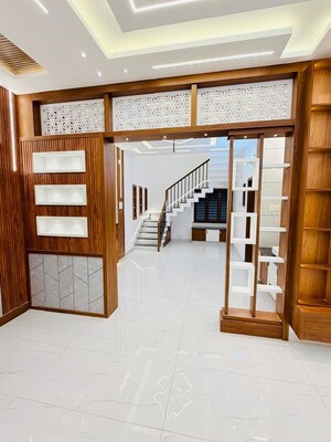 Room in 4 BHK Independent House at Mannuthy – for Sale