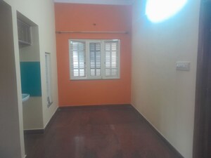 Room in 3 BHK Builder Floor at Ramamurthy Nagar – for Rent