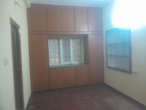 Room in 3 BHK Builder Floor at Ramamurthy Nagar – for Rent