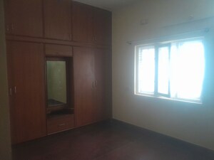 Room in 3 BHK Builder Floor at Ramamurthy Nagar – for Rent