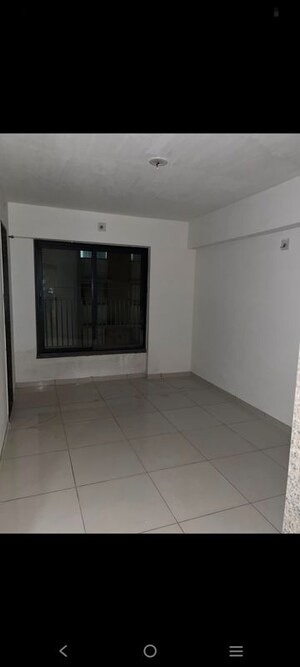 Room in 3 BHK Apartment at Kavisha Aer, Shela – for Rent