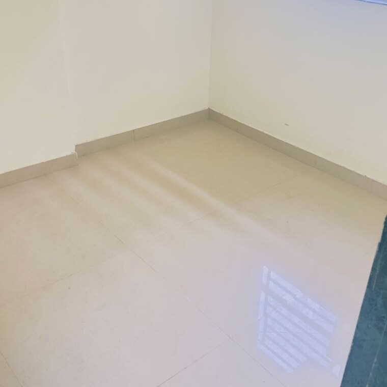 Room, bhandup west 1.5 Bedroom 30000 Sq.Ft. Apartment In Bhandup West Mumbai 10703804