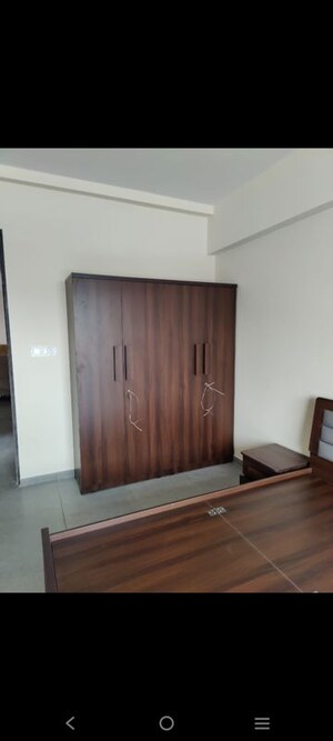 Room in 3 BHK Apartment at Lycka Life, Sola – for Rent