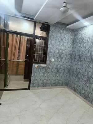 2 BHK Builder Floor For Rent in Govindpuri