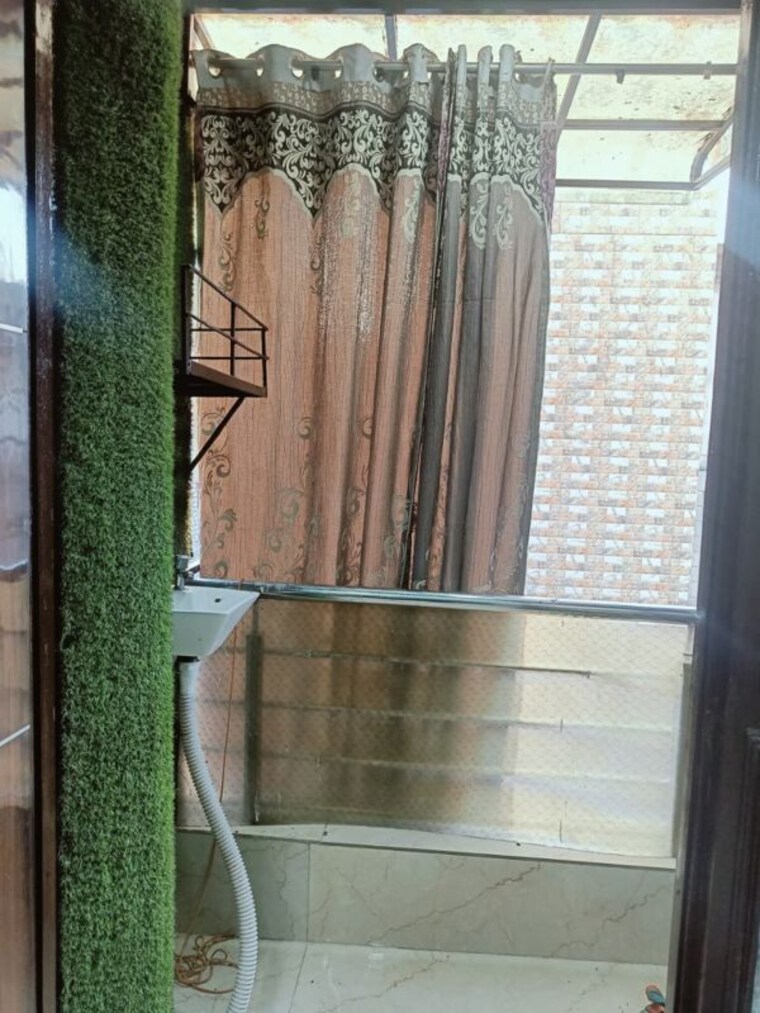 Balcony, govindpuri 2 Bedroom 541 Sq.Ft. Builder Floor In Govindpuri Delhi 10703811
