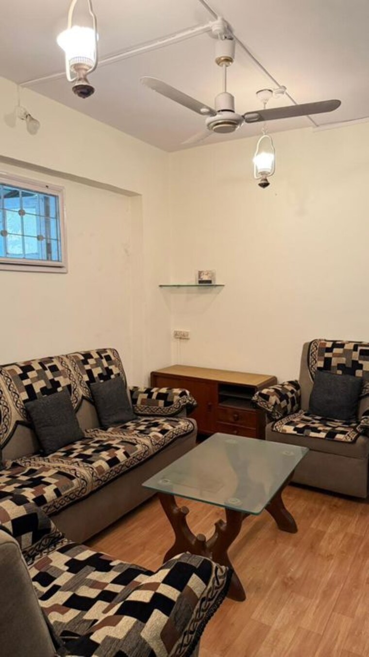 Living Room, khar west 2 Bedroom 720 Sq.Ft. Apartment In Khar West Mumbai 10703809