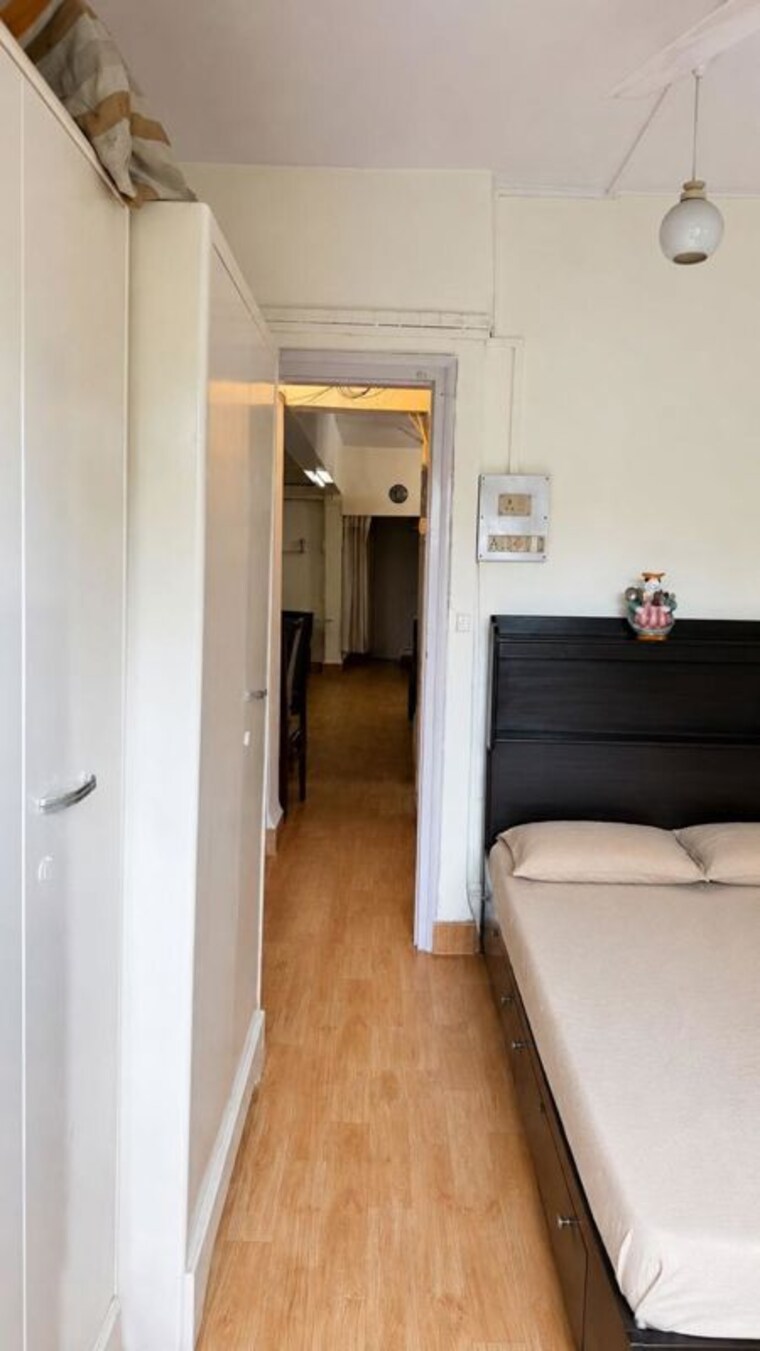 Room, khar west 2 Bedroom 720 Sq.Ft. Apartment In Khar West Mumbai 10703809