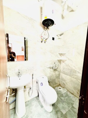 Bathroom in 1 RK Builder Floor at Wazirabad – for Rent