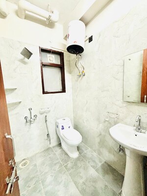 Bathroom in 1 RK Builder Floor at Wazirabad – for Rent