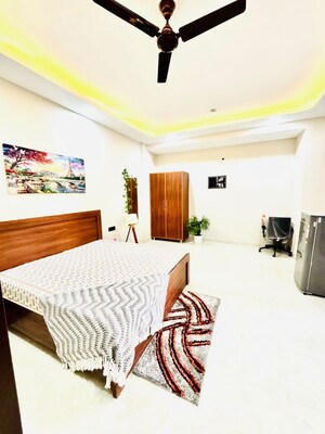 Bedroom in 1 RK Builder Floor at Wazirabad – for Rent