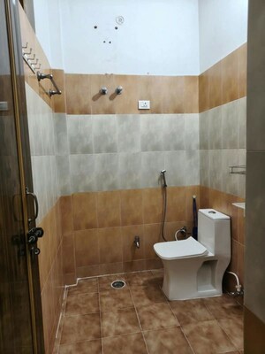 Bathroom in 2 BHK Apartment at Vikalp Khand – for Rent