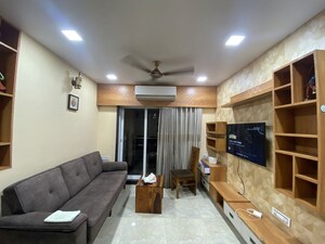 2 BHK Apartment For Rent in Siddhi Highland Park, Kolshet Road