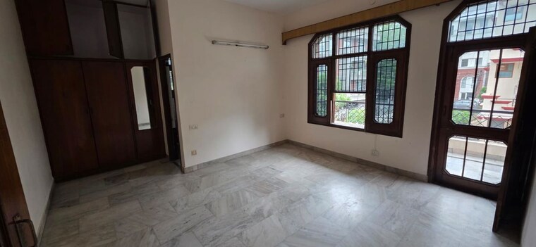 Room, sector 8 3 Bedroom 2800 Sq.Ft. Independent House In Sector 8 Panchkula 10703888