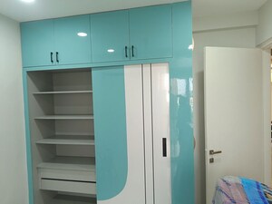Furnished Amenities in 3 BHK Apartment at Signature Global City, Sector 37d – for Rent