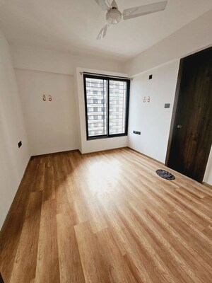 Room in 2.5 BHK Apartment at Unique Legacy, Keshav Nagar – for Rent
