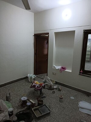 Living Room in 2 BHK Independent House at Mahanagar Extension – for Rent