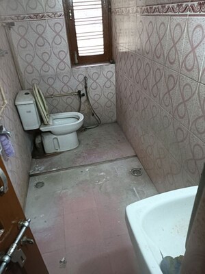 Bathroom in 2 BHK Independent House at Mahanagar Extension – for Rent