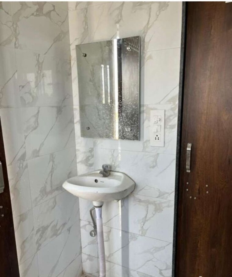 Bathroom, sector 9 panchkula 1 Bedroom 1500 Sq.Ft. Builder Floor In Sector 9 Panchkula Panchkula 10704035