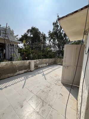 Balcony in 2 BHK Builder Floor at Sheikh Sarai – for Rent