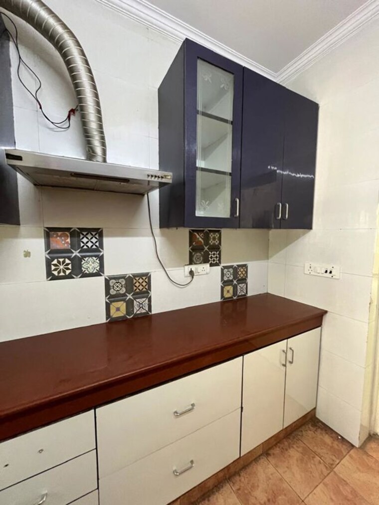 Kitchen, sheikh sarai 2 Bedroom 1000 Sq.Ft. Builder Floor In Sheikh Sarai Delhi 10704070