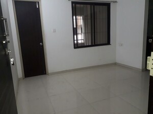 Room in 2 BHK Apartment at Vastuyogsuma Wisteria, Mundhwa – for Rent