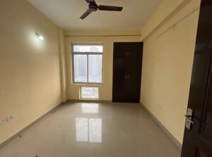 Room in 2 BHK Apartment at Eta Ii Greater Noida – for Rent