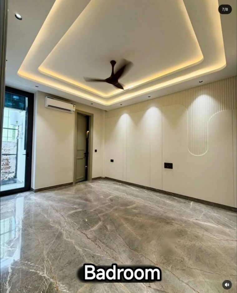 Room, greater kailash part 3 3 Bedroom 217 Sq.Yd. Builder Floor In Greater Kailash Part 3 Delhi 10350168