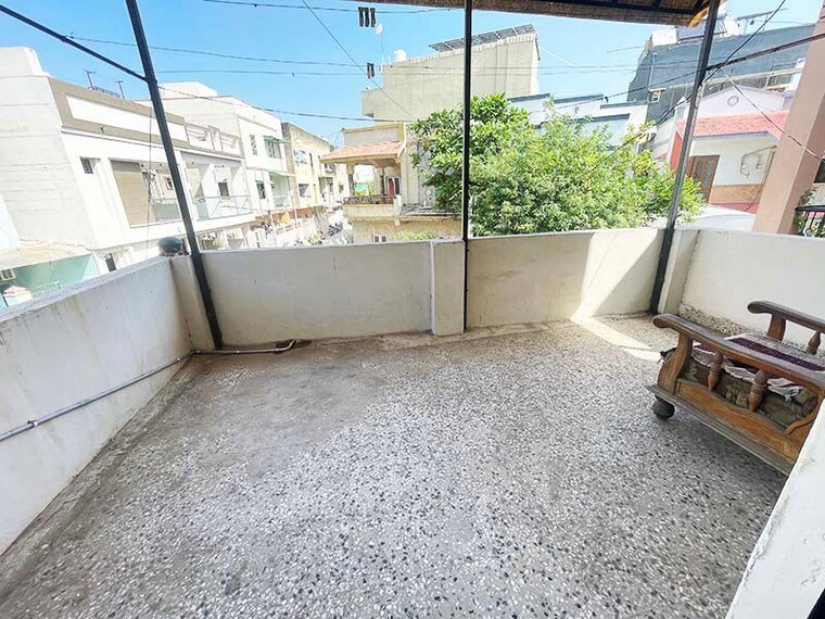 Balcony, hansol 4 Bedroom 127 Sq.Yd. Independent House In Hansol Ahmedabad 10704172