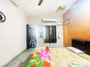 Bedroom in 4 BHK Independent House at Hansol – for Sale