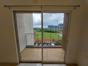 Room in 2 BHK Apartment at Godrej Boulevard Manjri, Manjari – for Sale