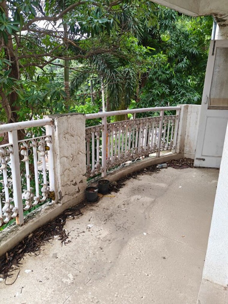 Balcony, palam vihar 3 Bedroom 1350 Sq.Ft. Builder Floor In Palam Vihar Gurgaon 10704188