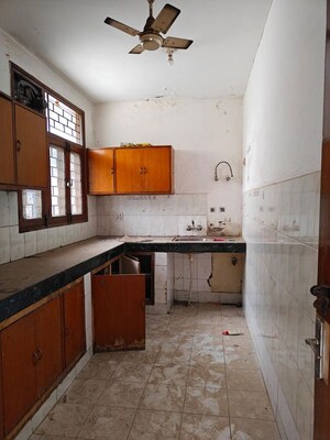 Kitchen in 3 BHK Builder Floor at Palam Vihar – for Rent
