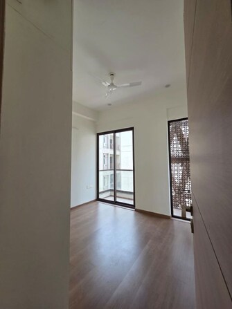 3 BHK +  1600 Sq.Ft. Apartment in Whiteland Blissville