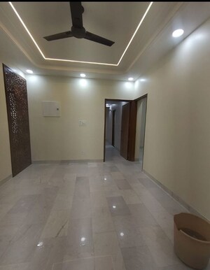 Room in 3 BHK Builder Floor at Vasant Kunj – for Sale