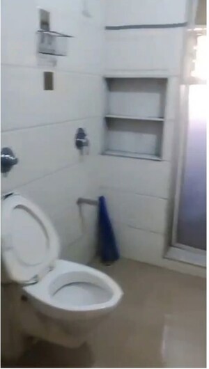 Bathroom in 2 BHK Apartment at Chembur – for Rent