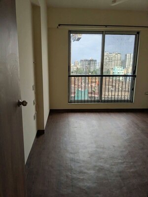 Bedroom in 2 BHK Apartment at Chembur – for Rent