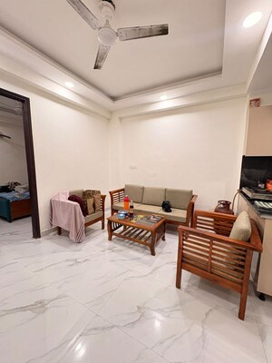 2 BHK Builder Floor For Rent in Chattarpur
