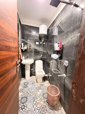 Parking in 2 BHK Builder Floor at Chattarpur – for Rent