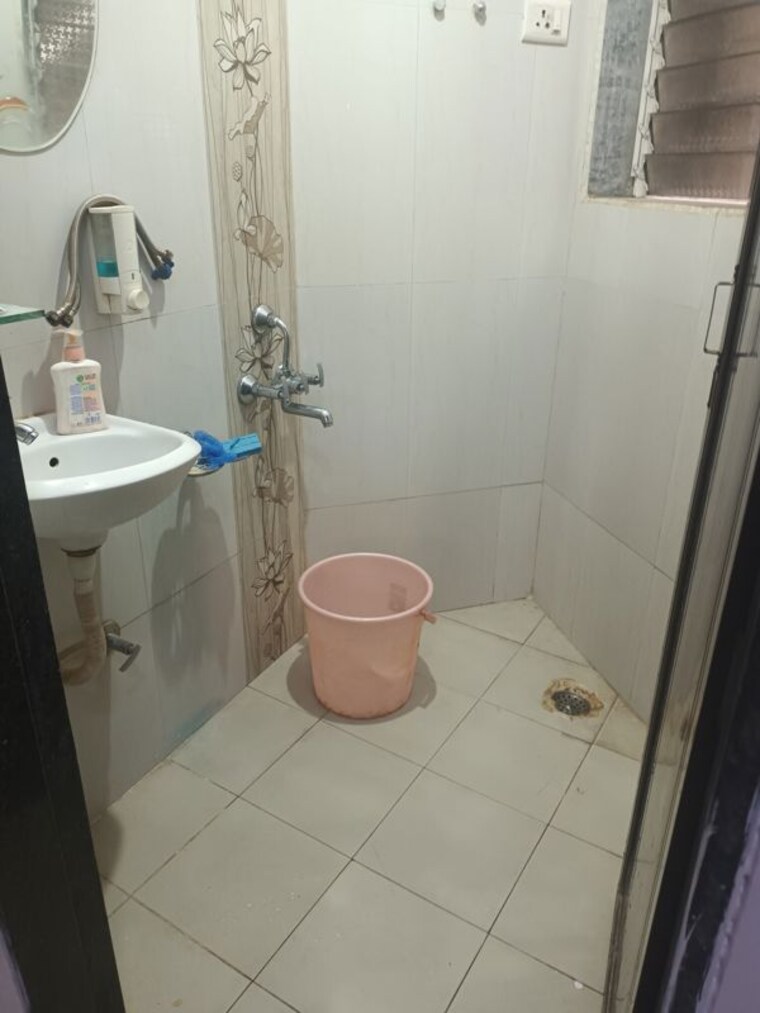 Bathroom, omkar-society-ghansoli 1 Bedroom 645 Sq.Ft. Apartment In Ghansoli Navi Mumbai 10704216