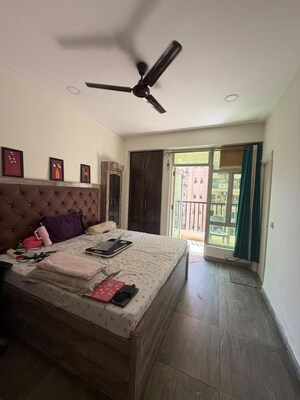 Bedroom in 2.5 BHK Apartment at Gaur City 2 - 12th Avenue, Sector 16c Greater Noida – for Rent