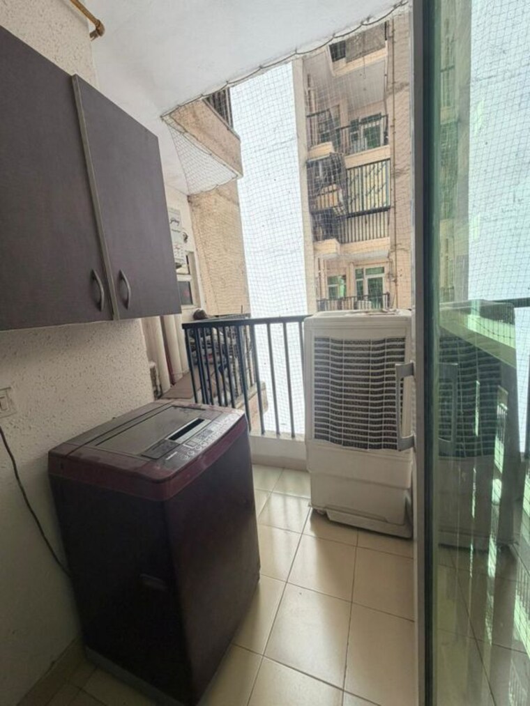 Balcony, gaur-city-2-12th-avenue 2.5 Bedroom 1235 Sq.Ft. Apartment In Sector 16c Greater Noida Greater Noida 10704215