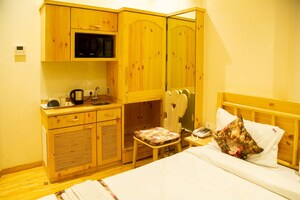 Living Room in 2 BHK Apartment at Rangoli Smruti, Santacruz West – for Rent