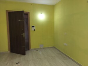 Room in 2 BHK Apartment at Paramount Grande, Sarusajai – for Rent