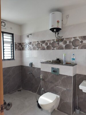 Team Area in 2 BHK Apartment at Paramount Grande, Sarusajai – for Rent