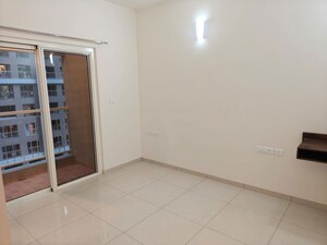 Room in 2 BHK Apartment at Sobha Dream Gardens, Thanisandra Main Road – for Rent