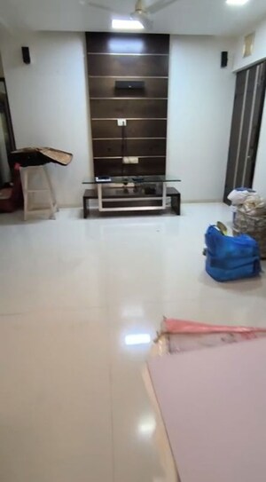 Living Room in 3 BHK Apartment at Chembur – for Rent