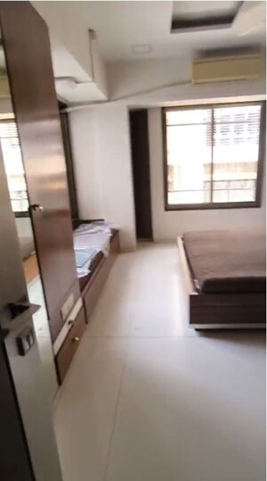 Bedroom in 3 BHK Apartment at Chembur – for Rent