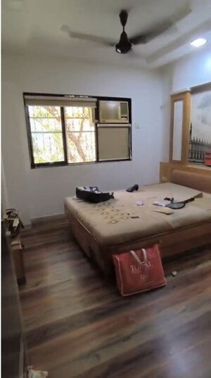 Bedroom in 3 BHK Apartment at Chembur – for Rent