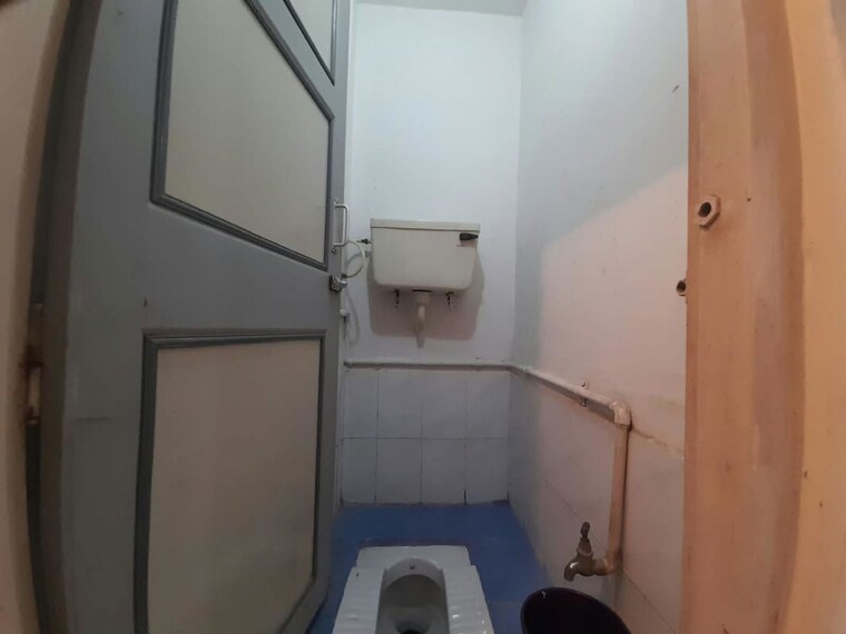 Bathroom, malad east 1 Bedroom 375 Sq.Ft. Apartment In Malad East Mumbai 10704261