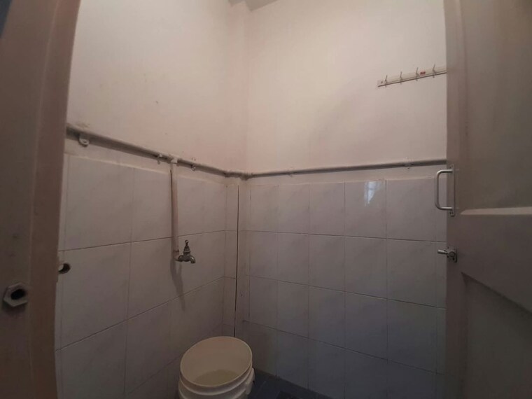 Bathroom, malad east 1 Bedroom 375 Sq.Ft. Apartment In Malad East Mumbai 10704261